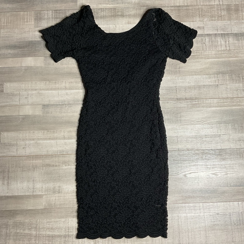 Love Chelsey Dress Size Small Black Stretch Mini Dress